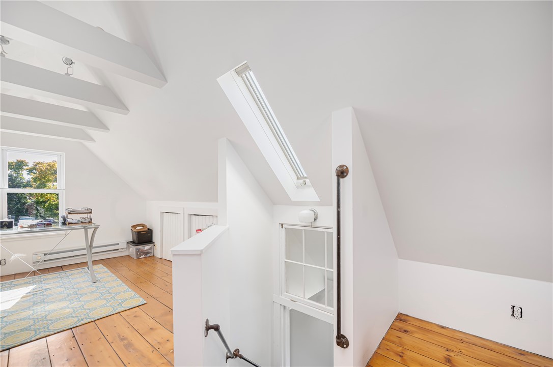 21 Avenue A