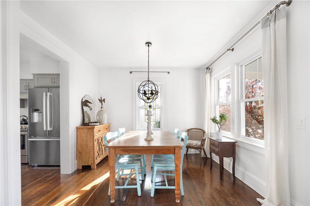 21 Avenue A