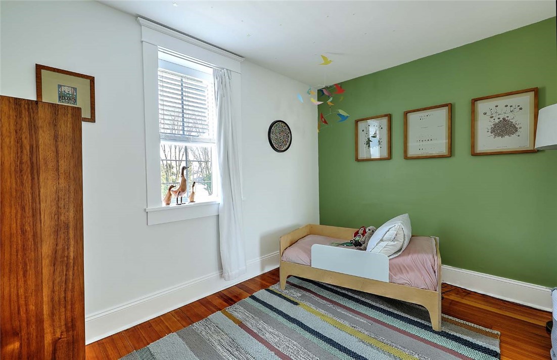 27 Sowamsett Avenue