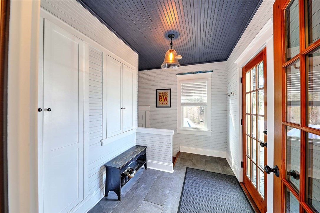 27 Sowamsett Avenue