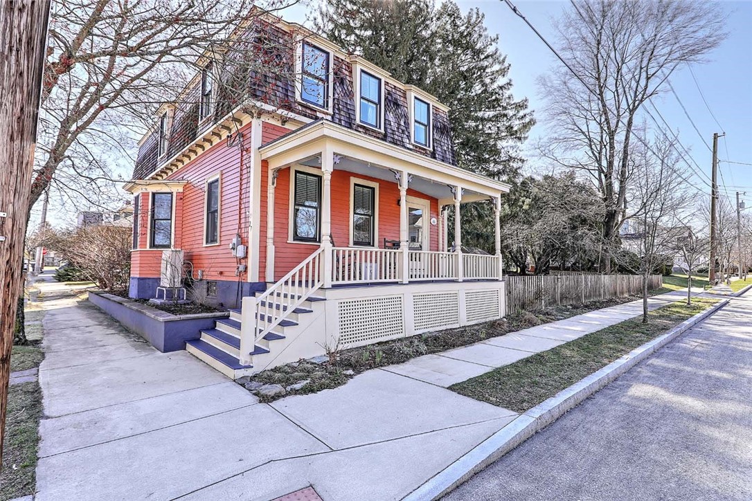 27 Sowamsett Avenue