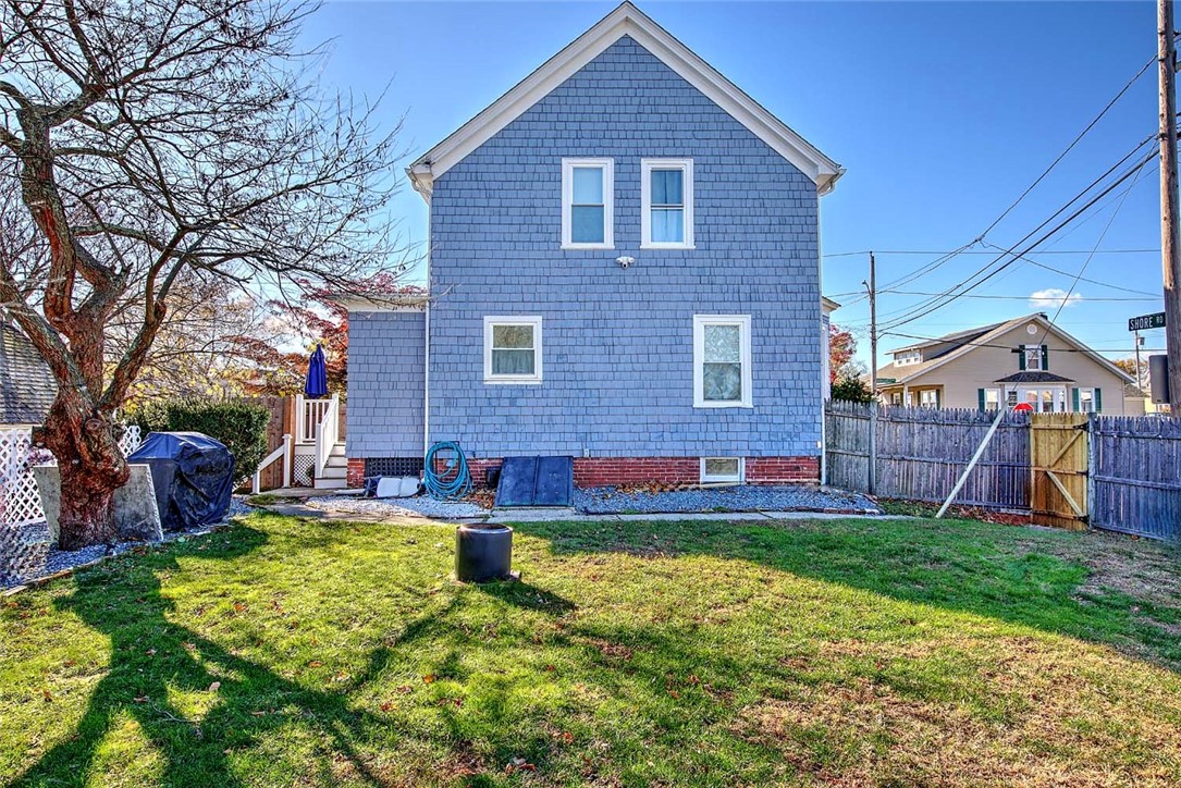 93 Narragansett Avenue