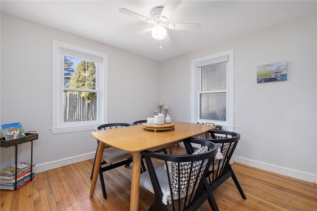 7 Bay Avenue
