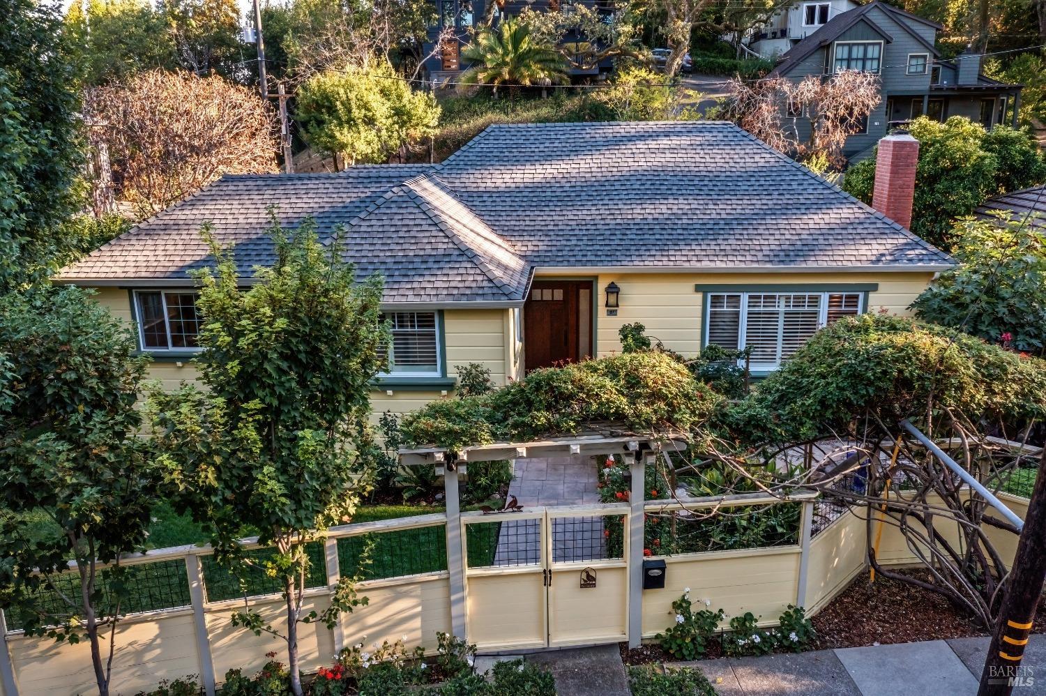 97 Tamalpais Ave