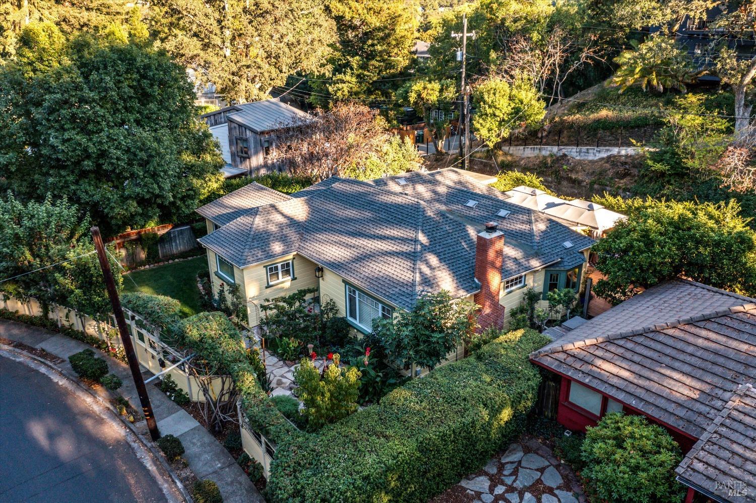 97 Tamalpais Ave