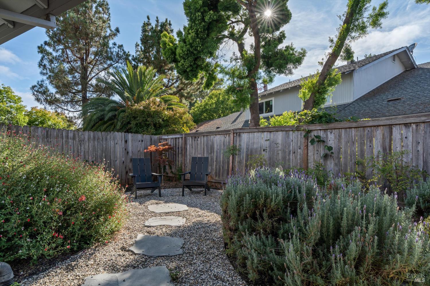 1206 Capri Way