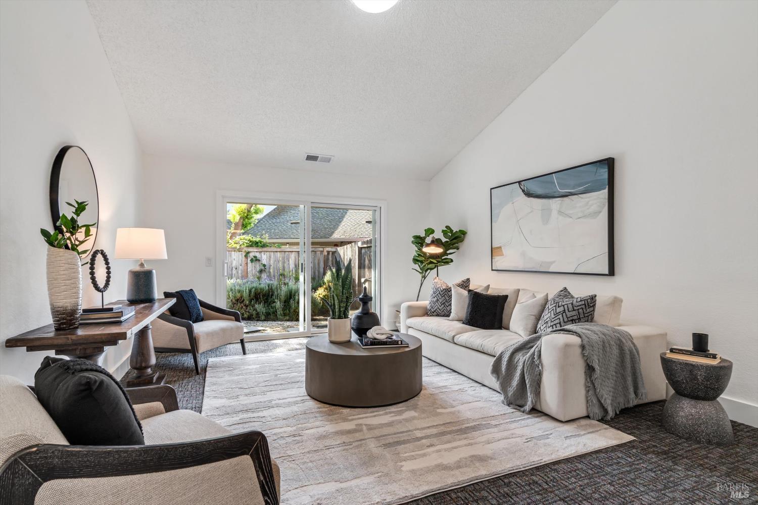 1206 Capri Way