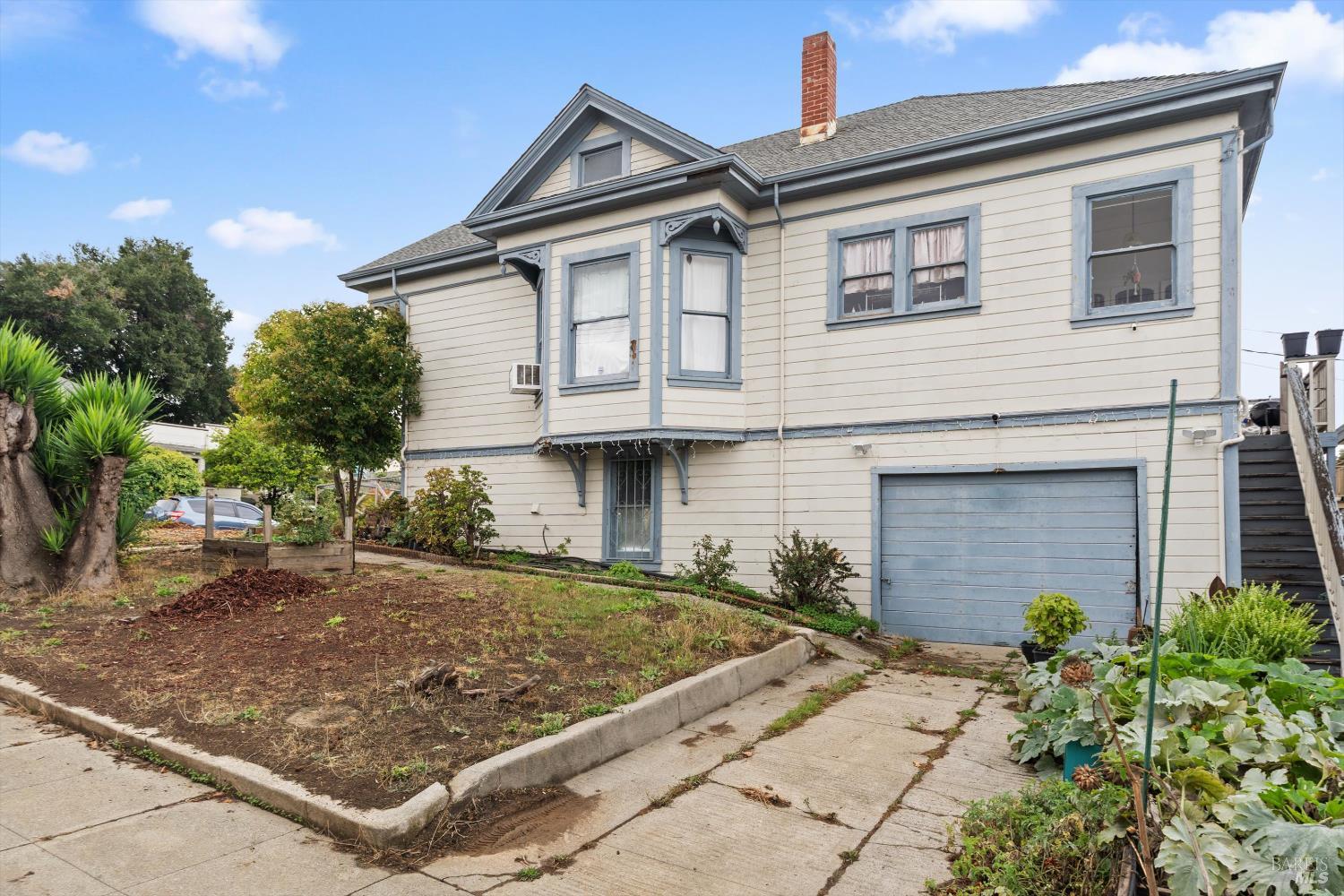 1211 Santa Clara St