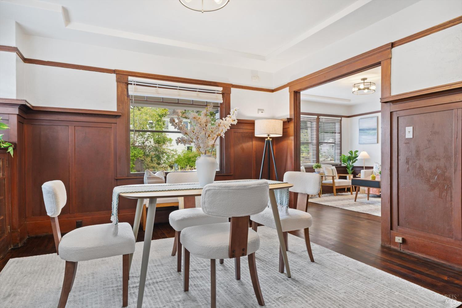 1211 Santa Clara St