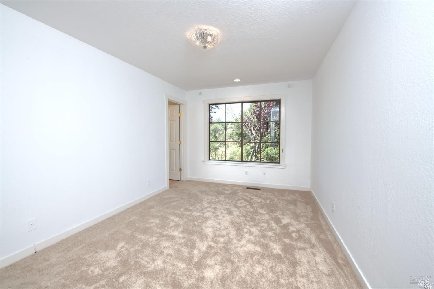 13 Black Oak Lane