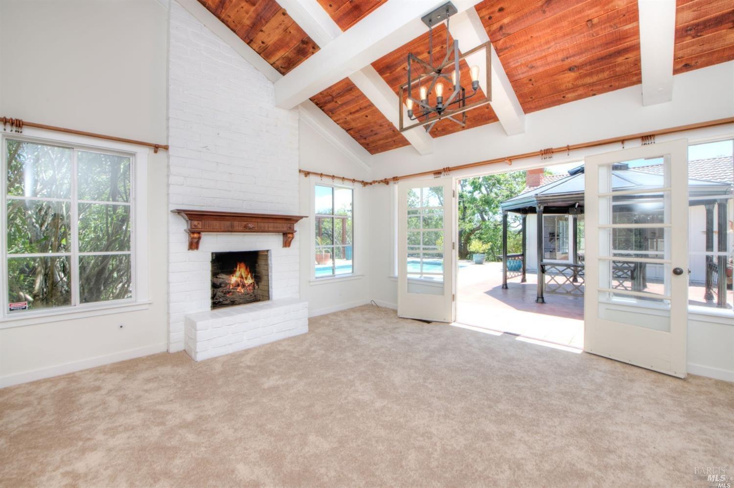 13 Black Oak Lane