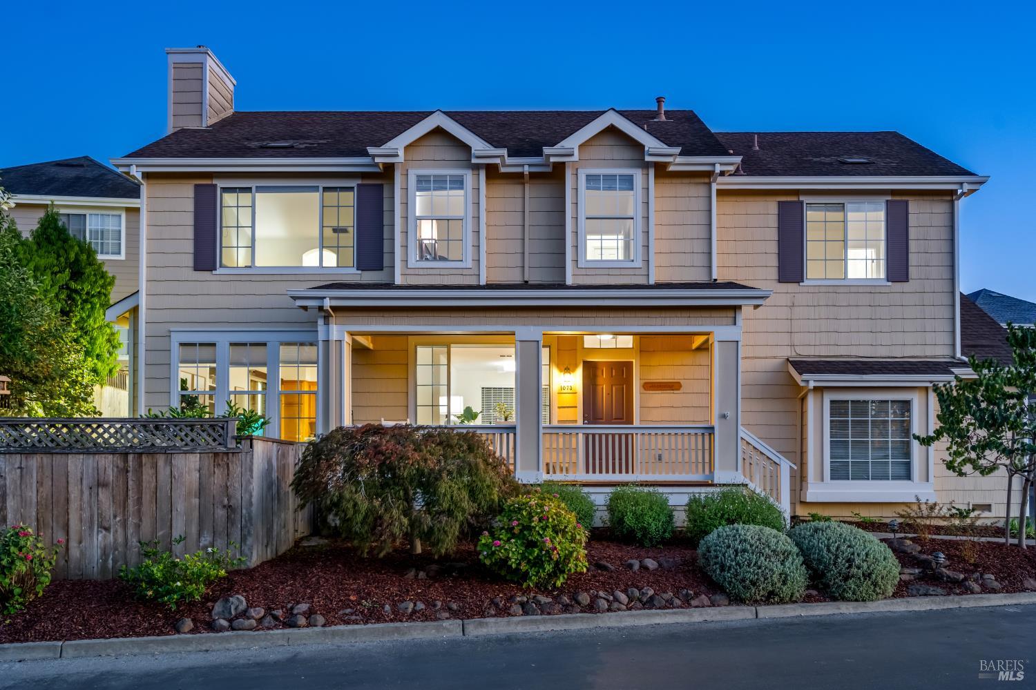1073 Warren Drive