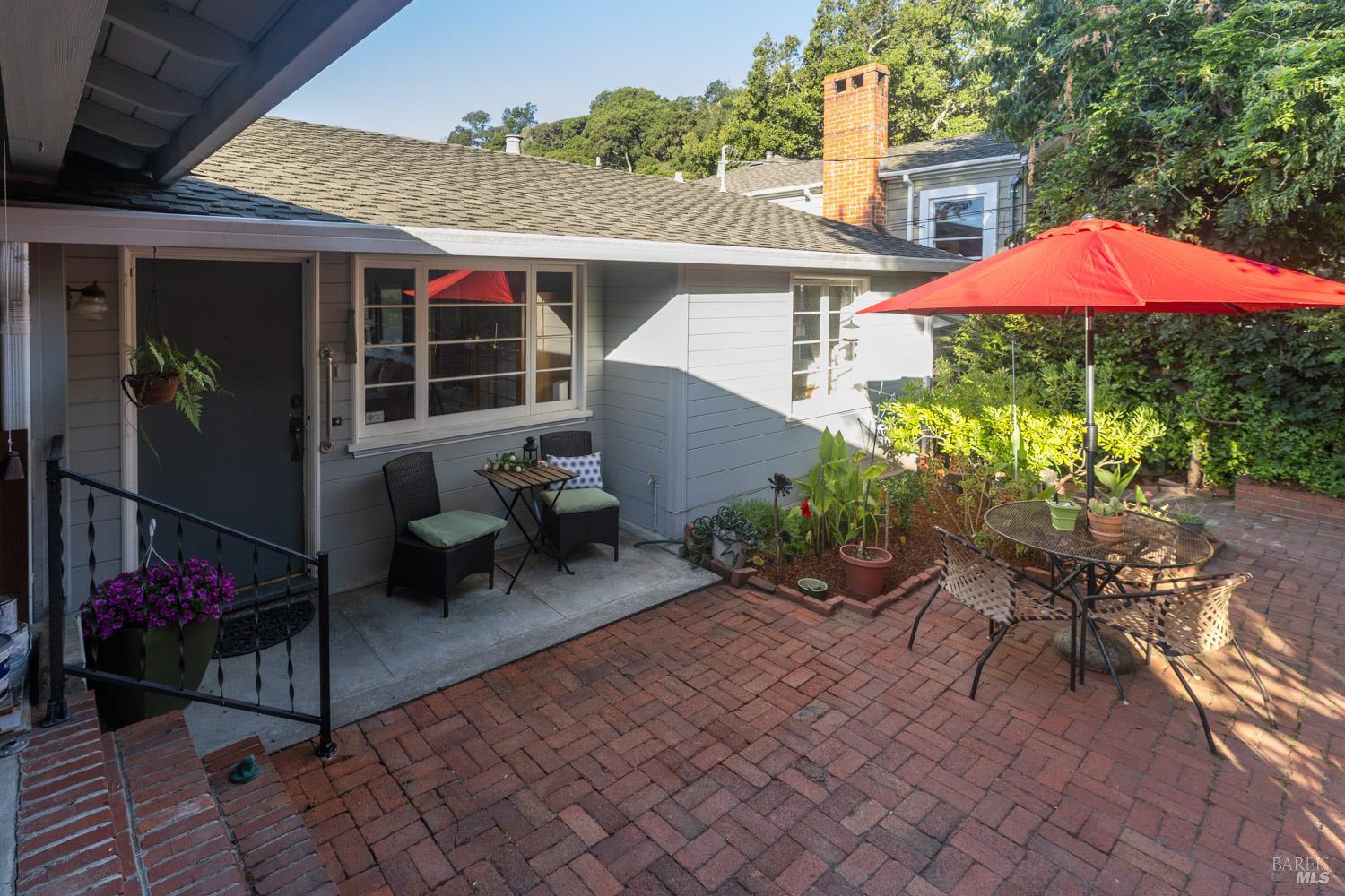 22 Miramar Avenue