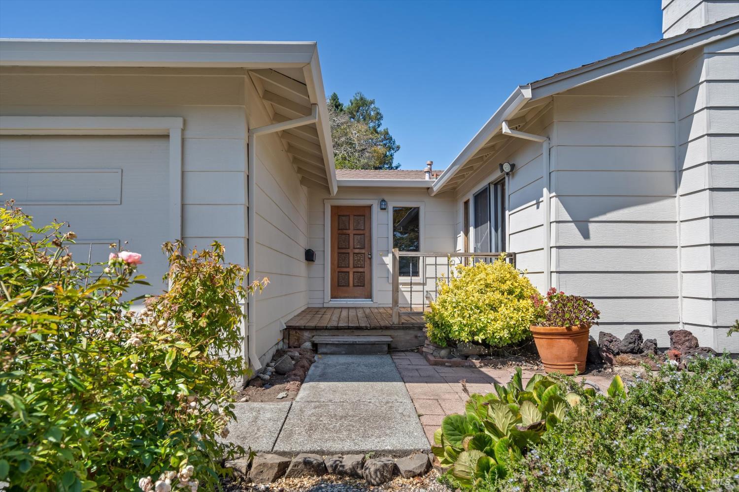7555 Beverly Drive