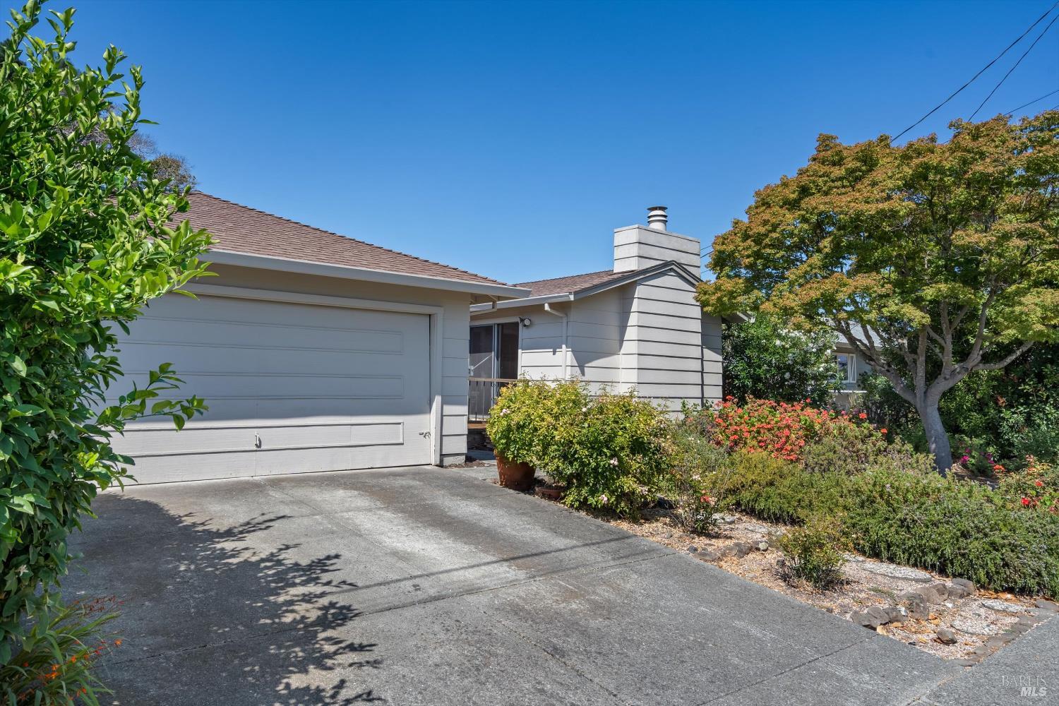 7555 Beverly Drive