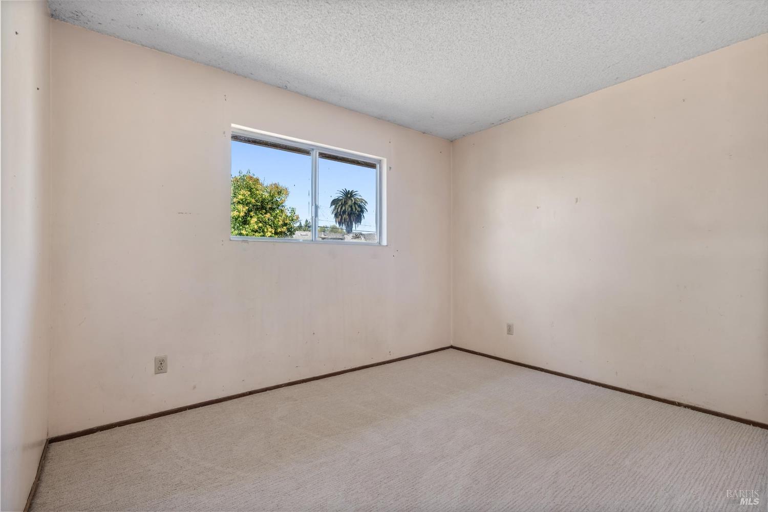 7555 Beverly Drive