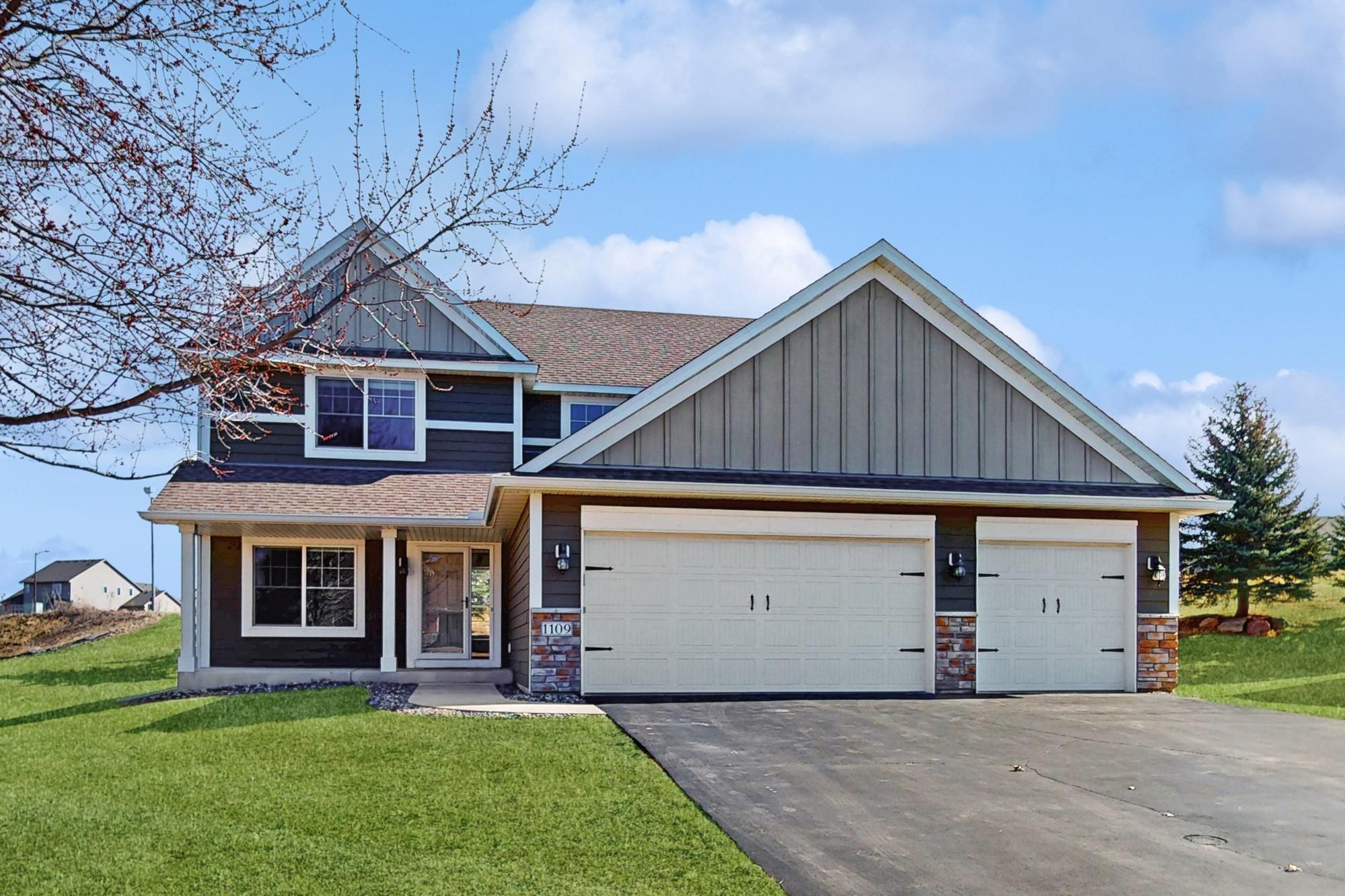 1109 Stonebridge Path