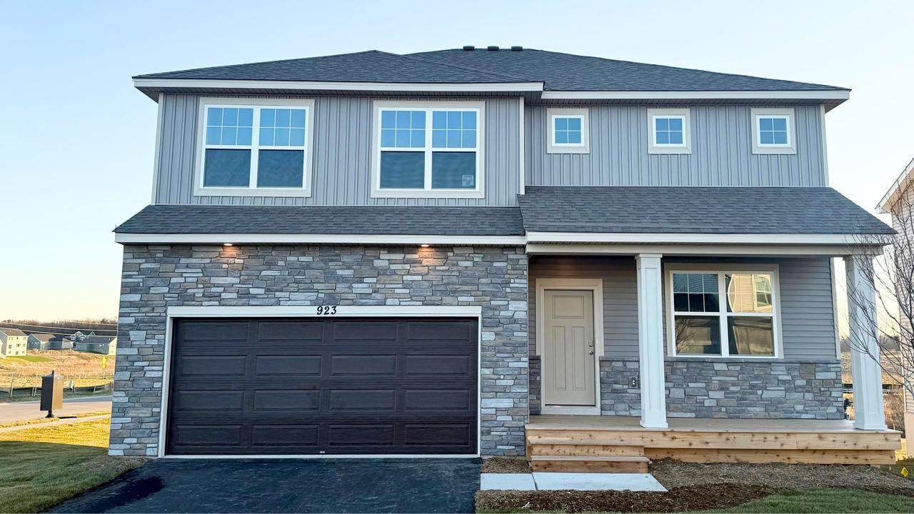 923 Redfield Circle