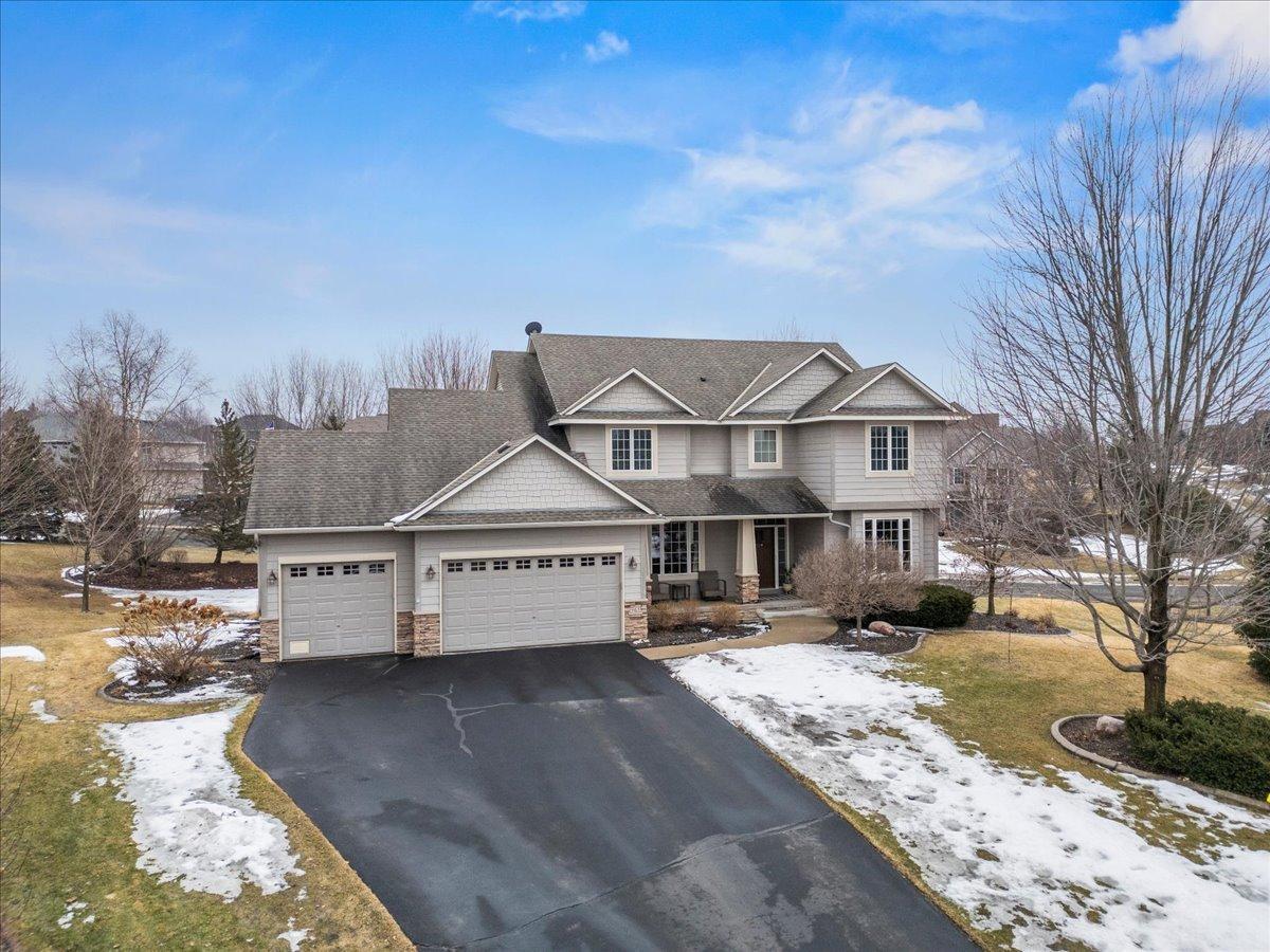 965 Woodview Court