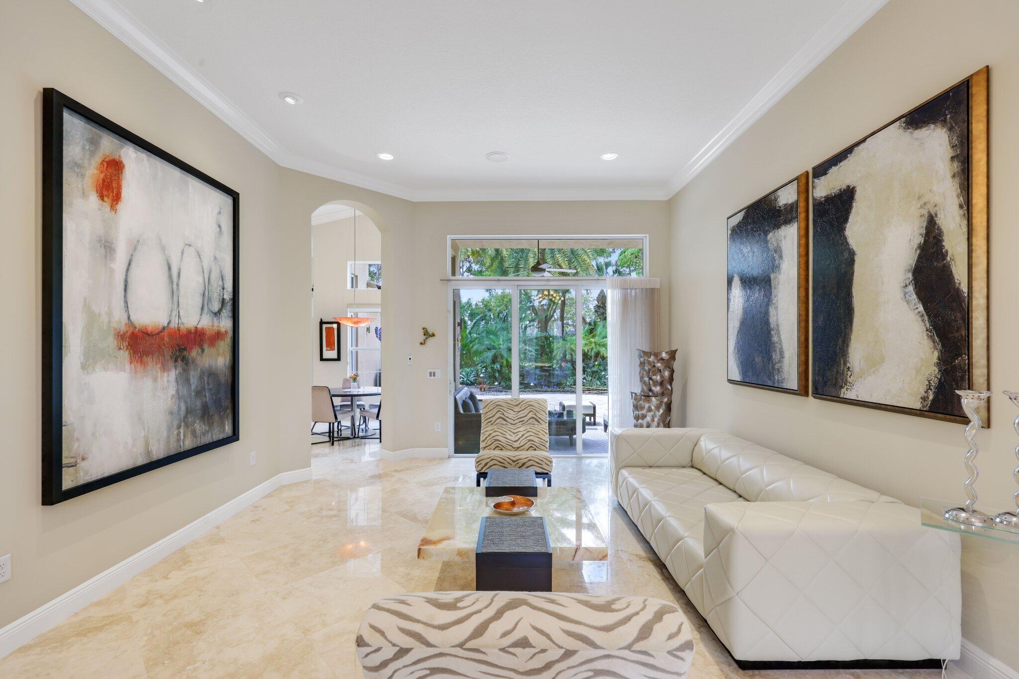 11879 Fox Hill Circle