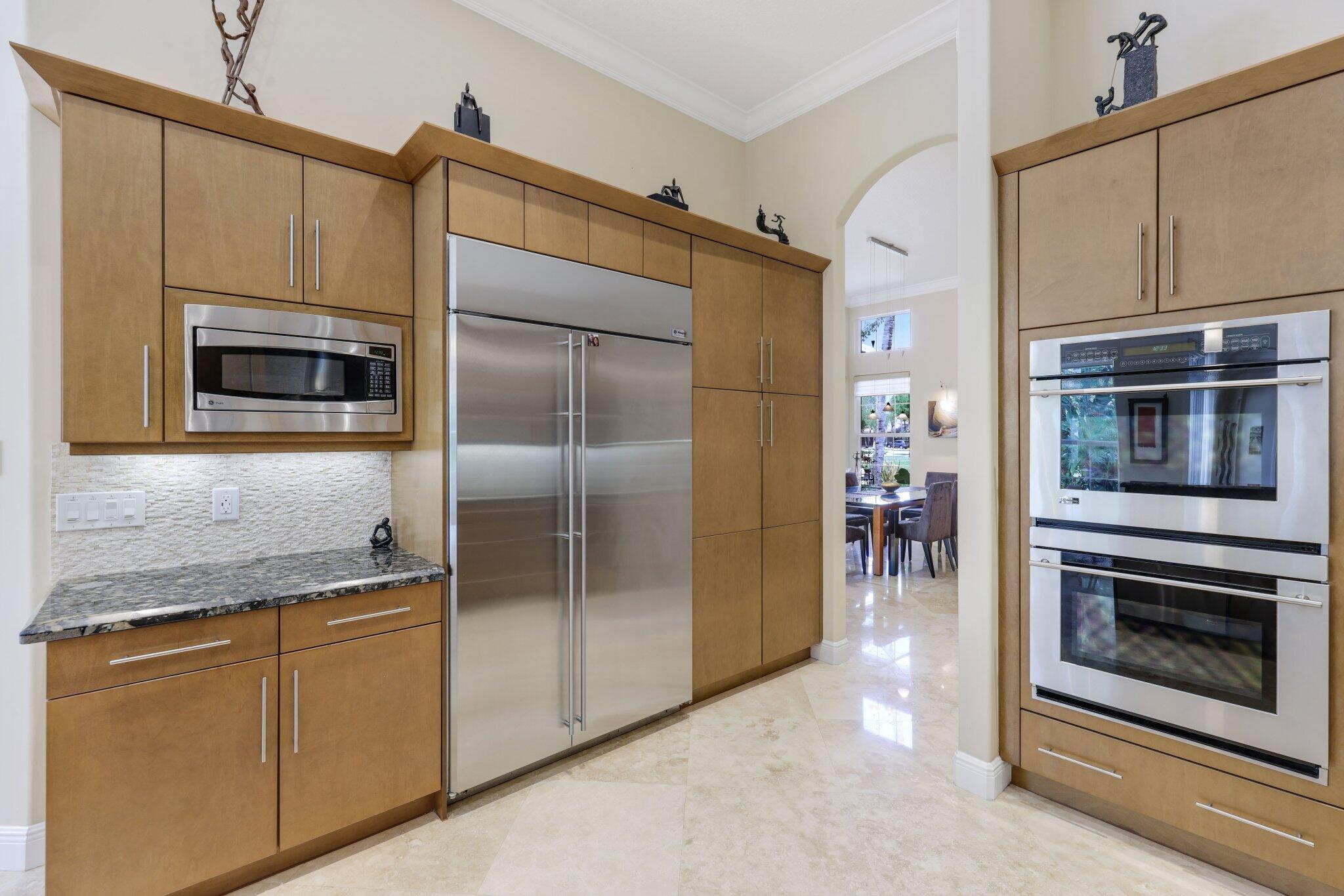 11879 Fox Hill Circle