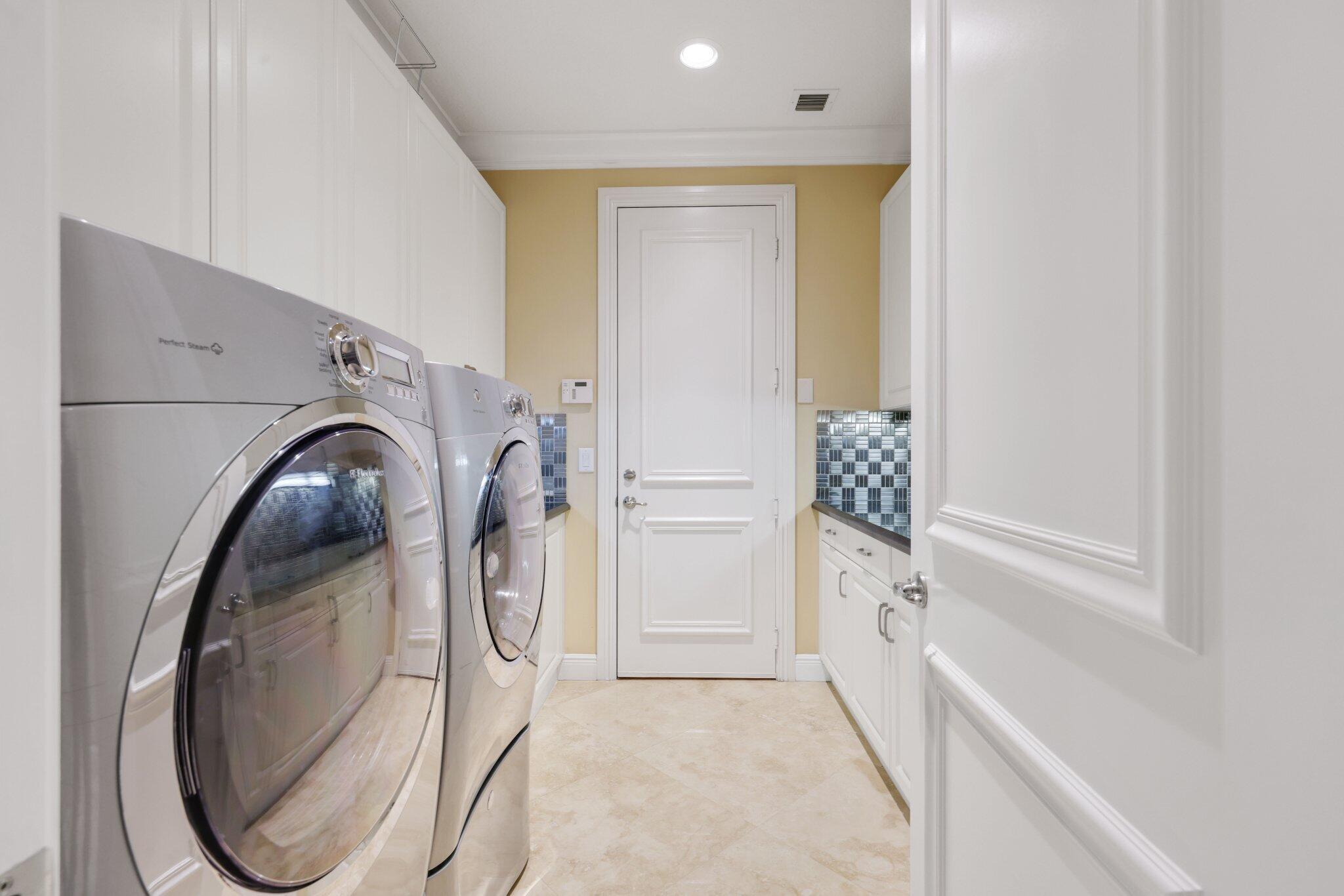 11879 Fox Hill Circle