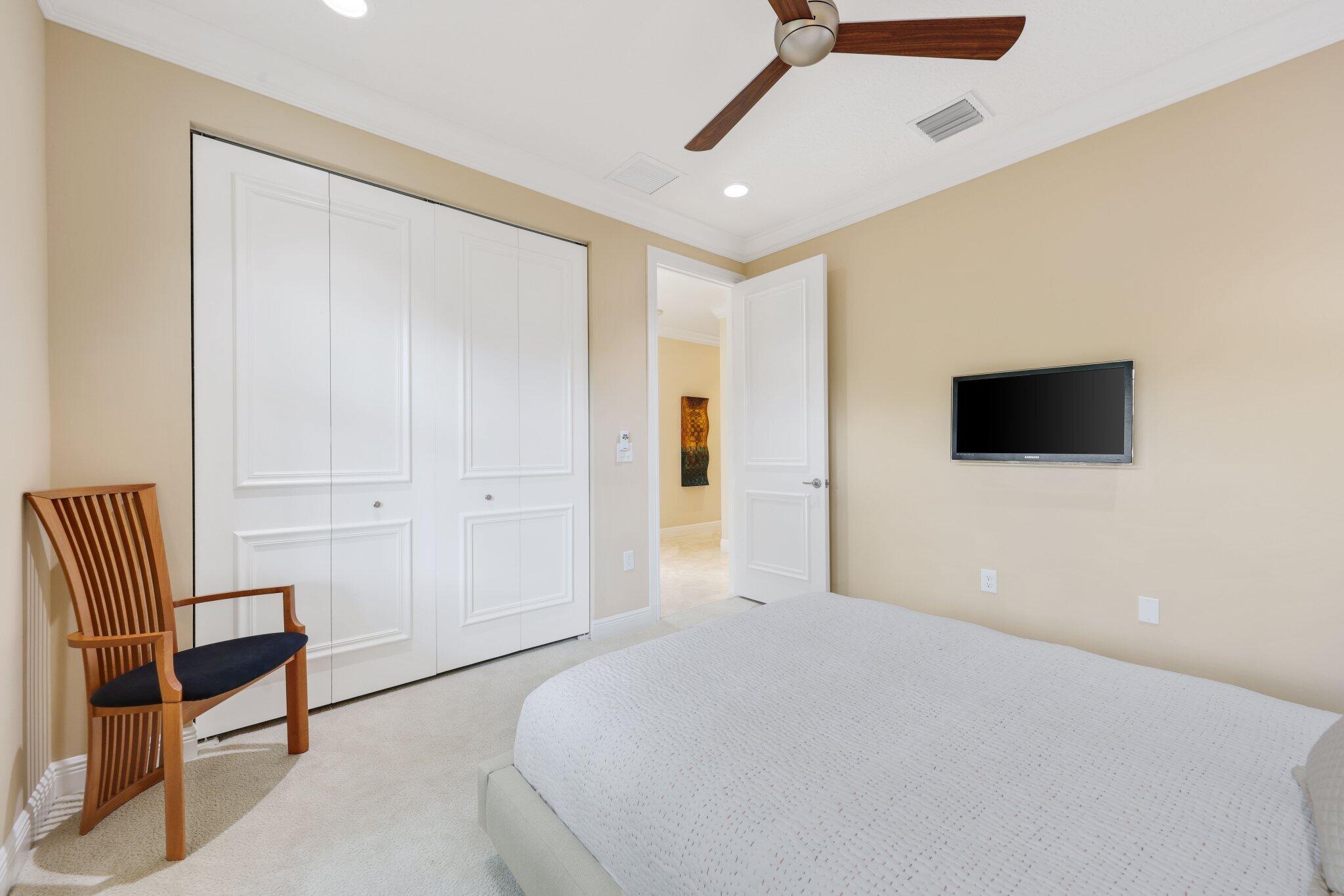 11879 Fox Hill Circle