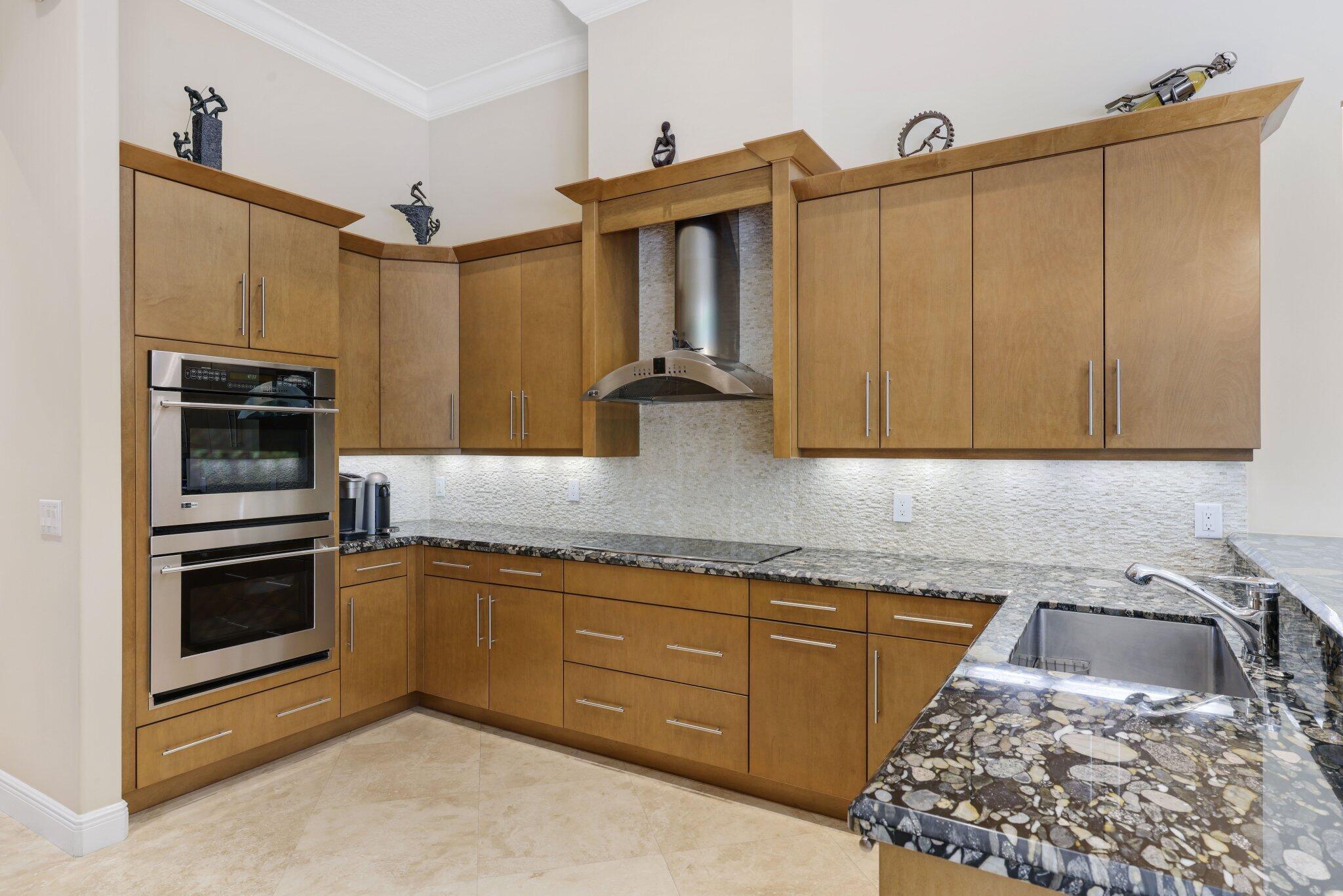 11879 Fox Hill Circle