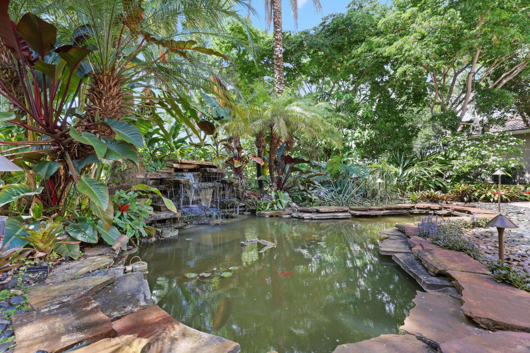 11879 Fox Hill Circle