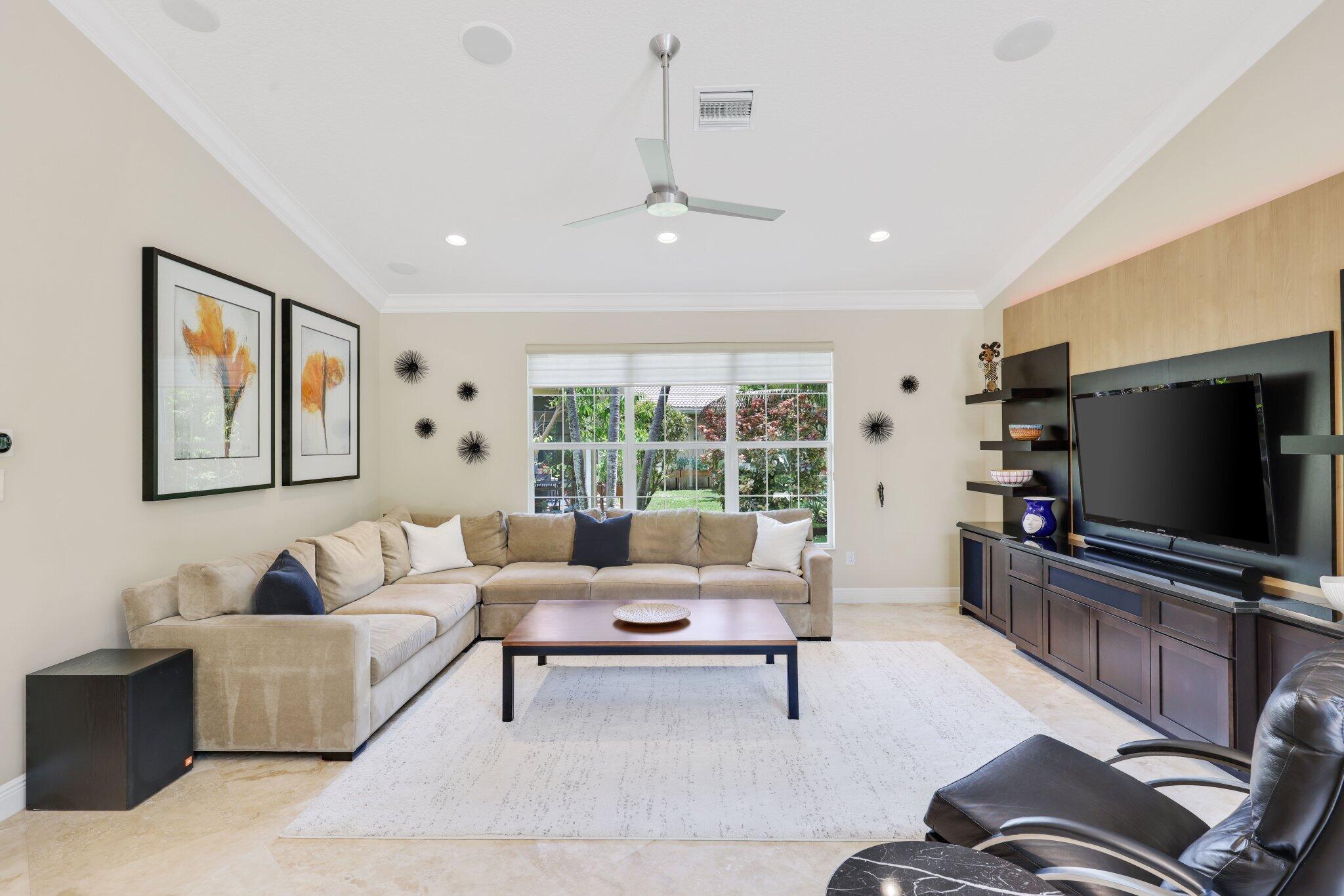 11879 Fox Hill Circle