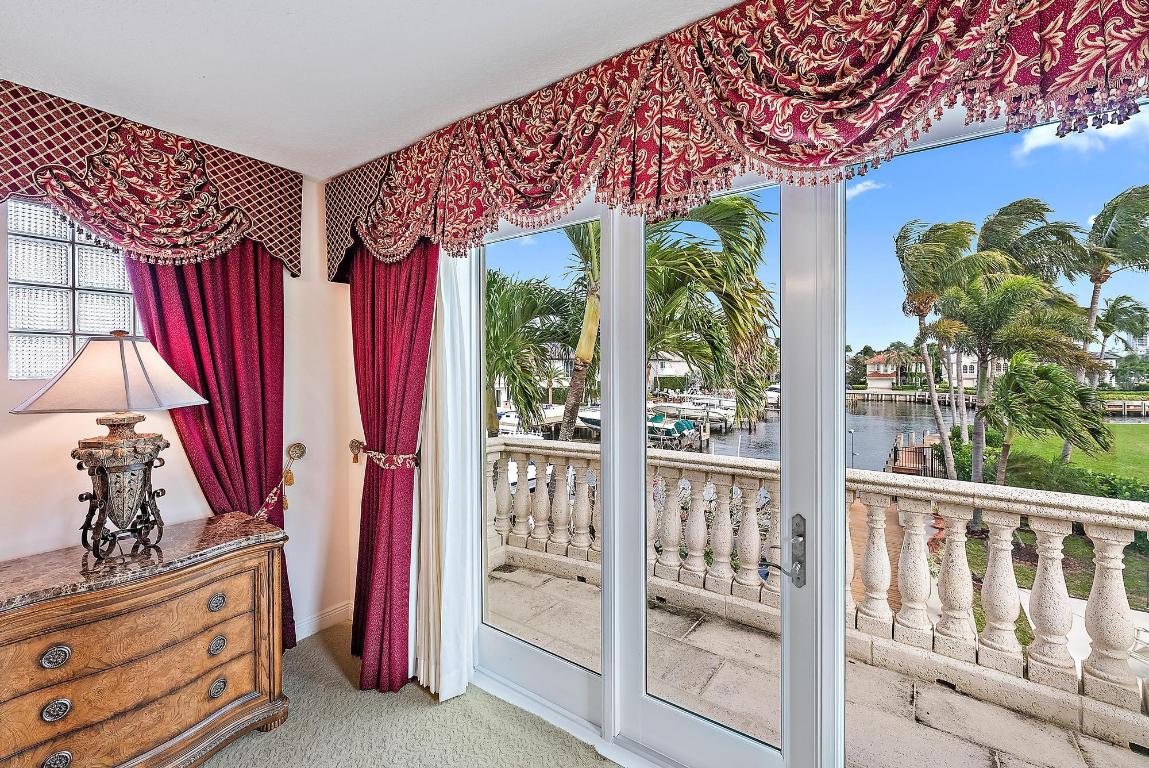 734 Sandy Point Lane