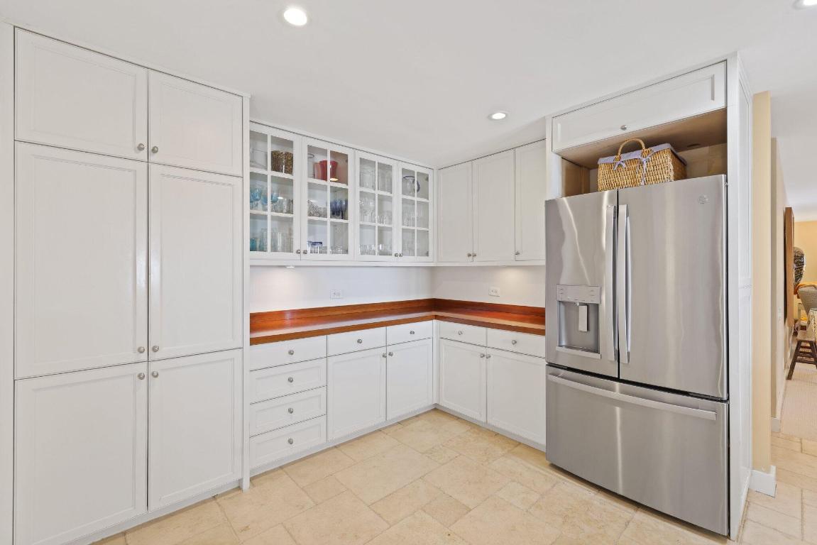 2002 Notre Dame Drive