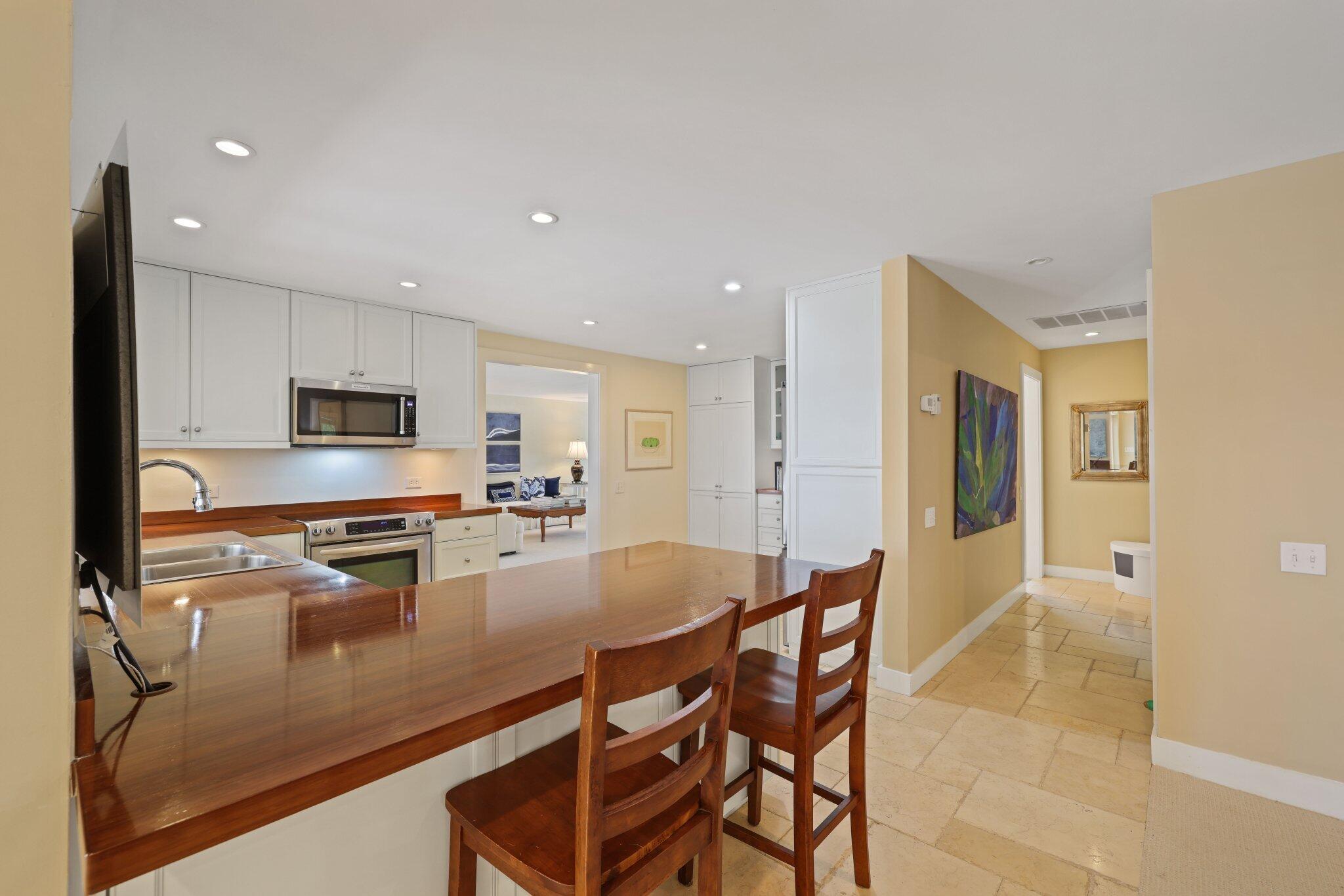 2002 Notre Dame Drive