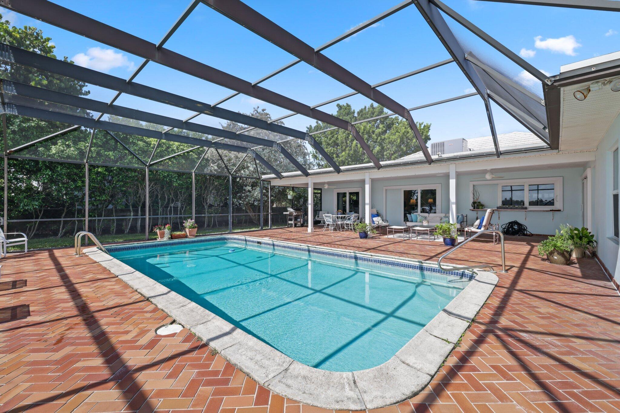 2002 Notre Dame Drive