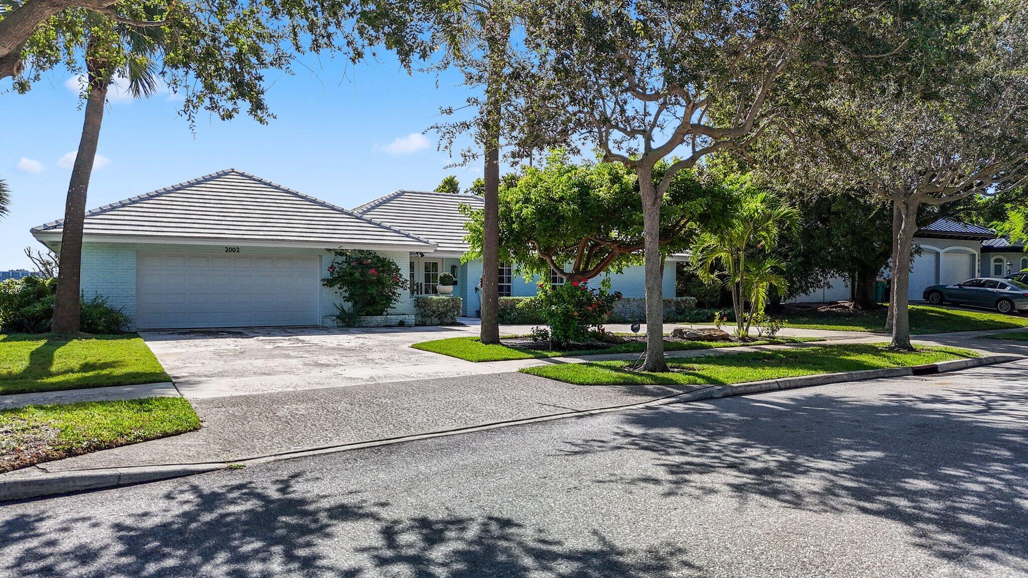 2002 Notre Dame Drive