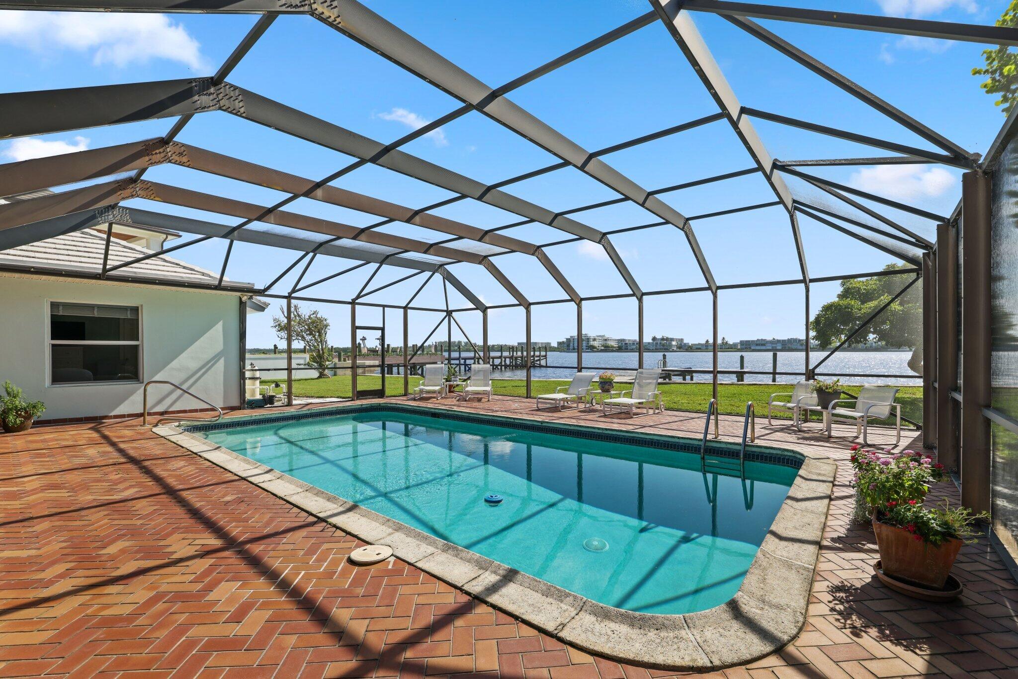 2002 Notre Dame Drive