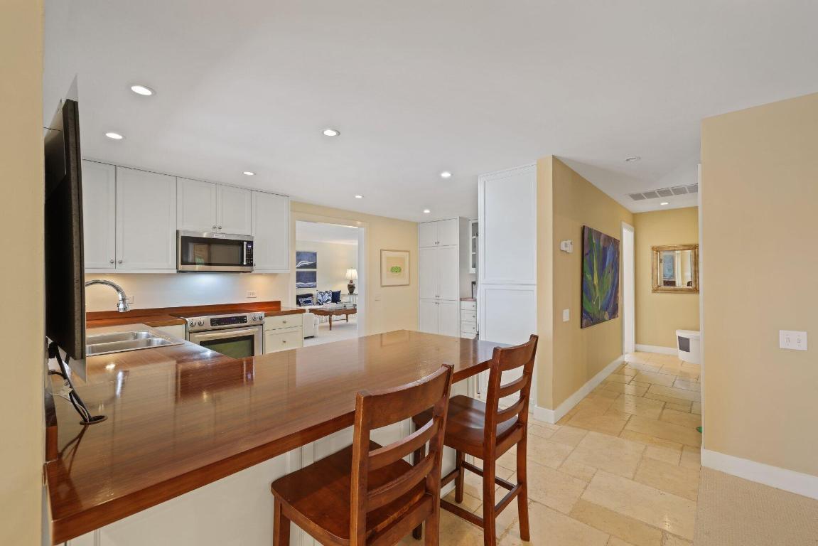 2002 Notre Dame Drive