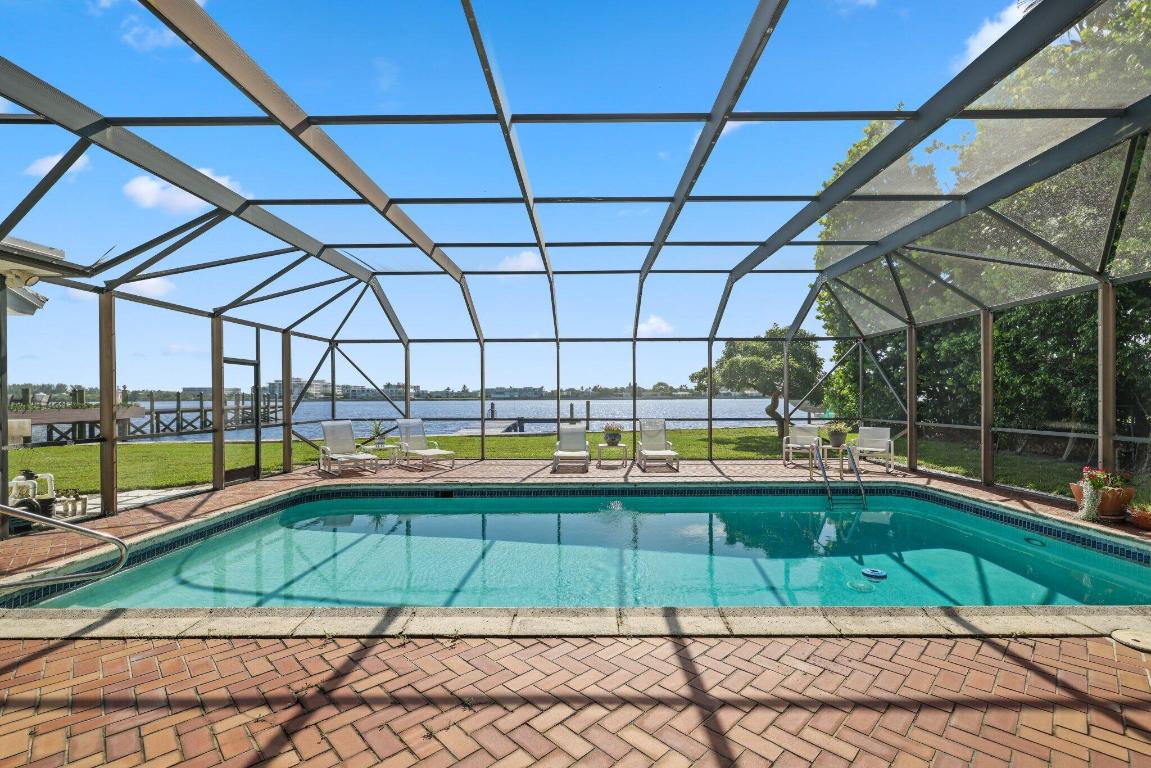 2002 Notre Dame Drive