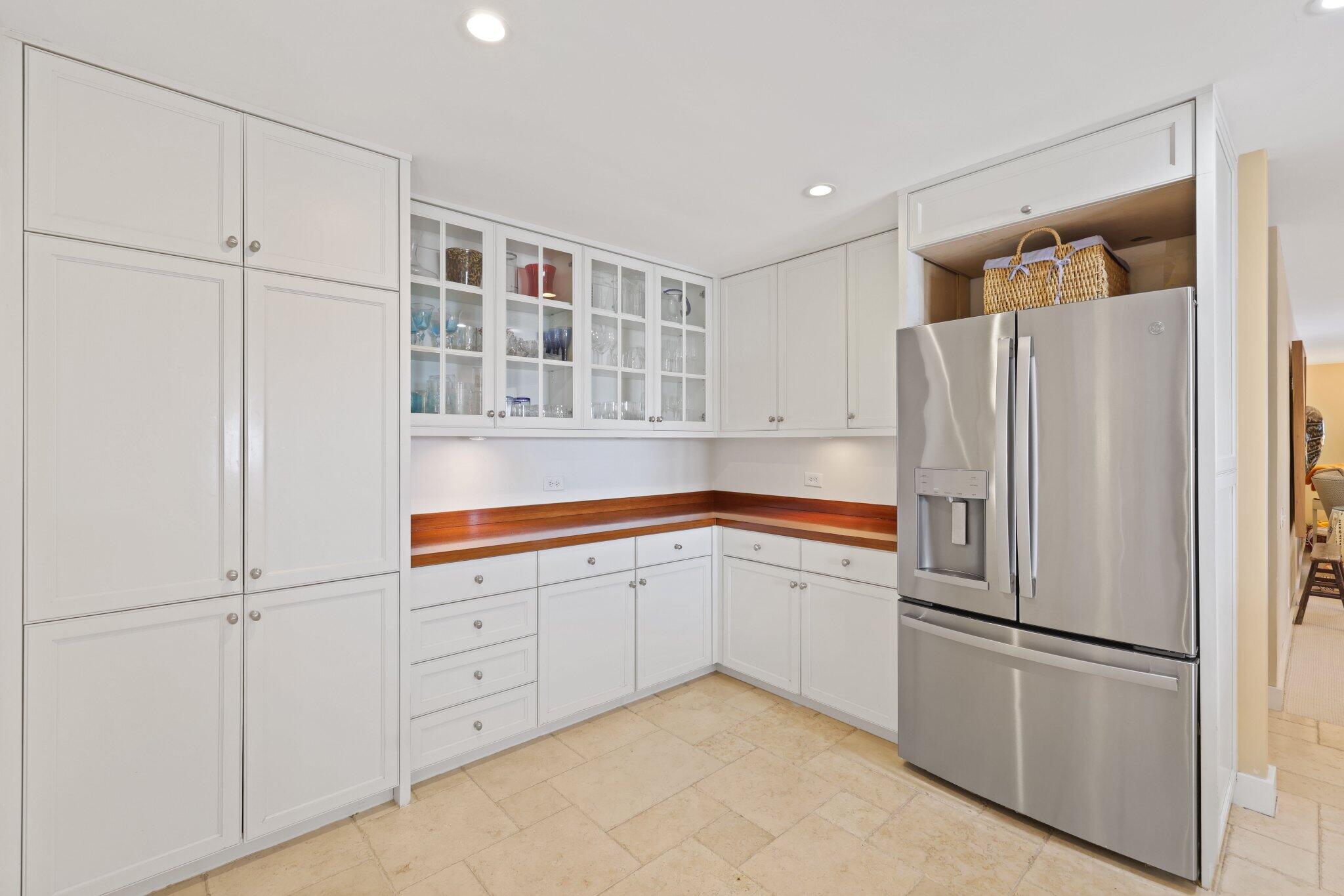 2002 Notre Dame Drive