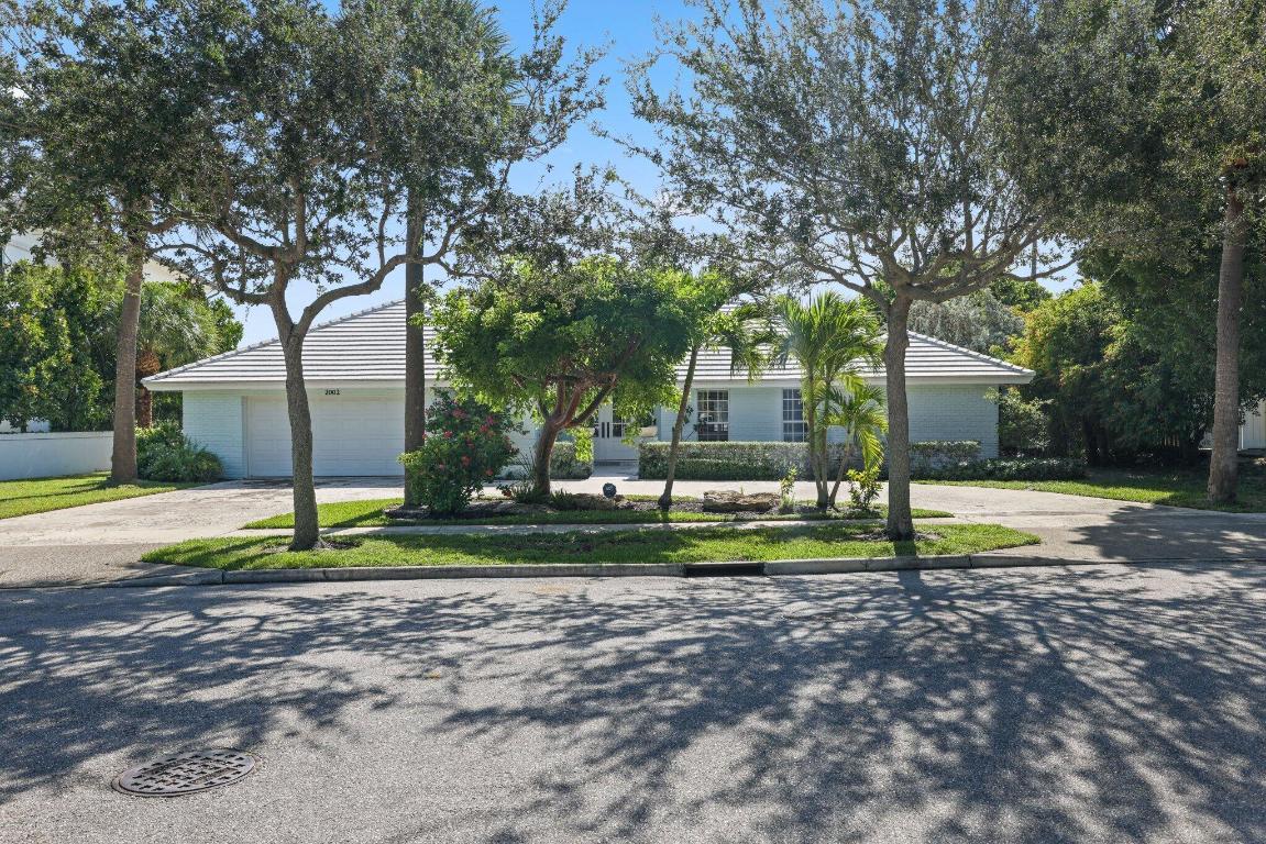 2002 Notre Dame Drive