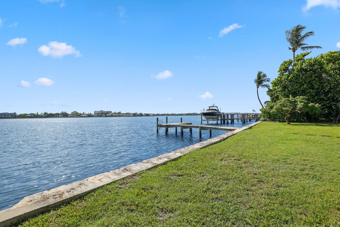 2002 Notre Dame Drive