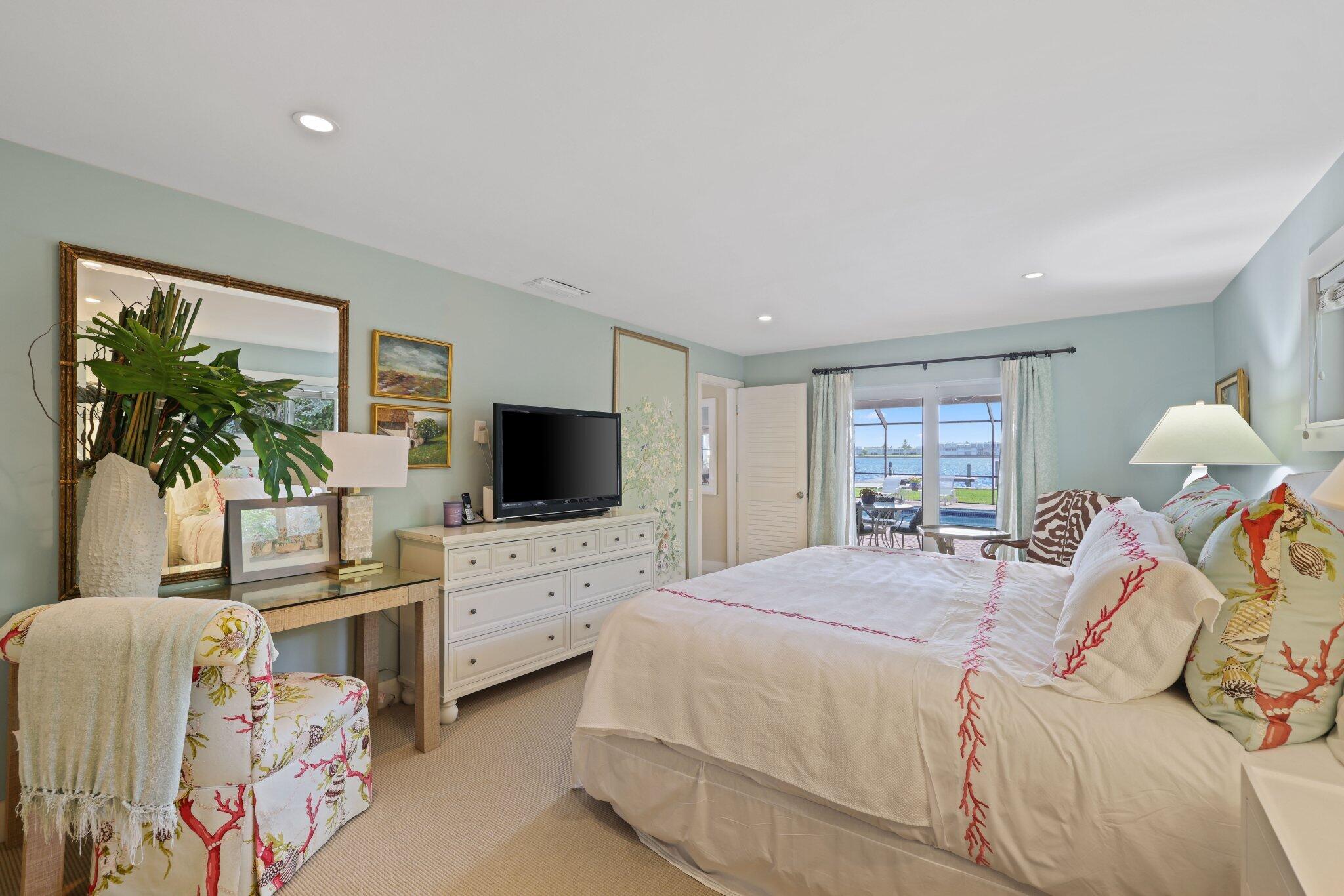 2002 Notre Dame Drive