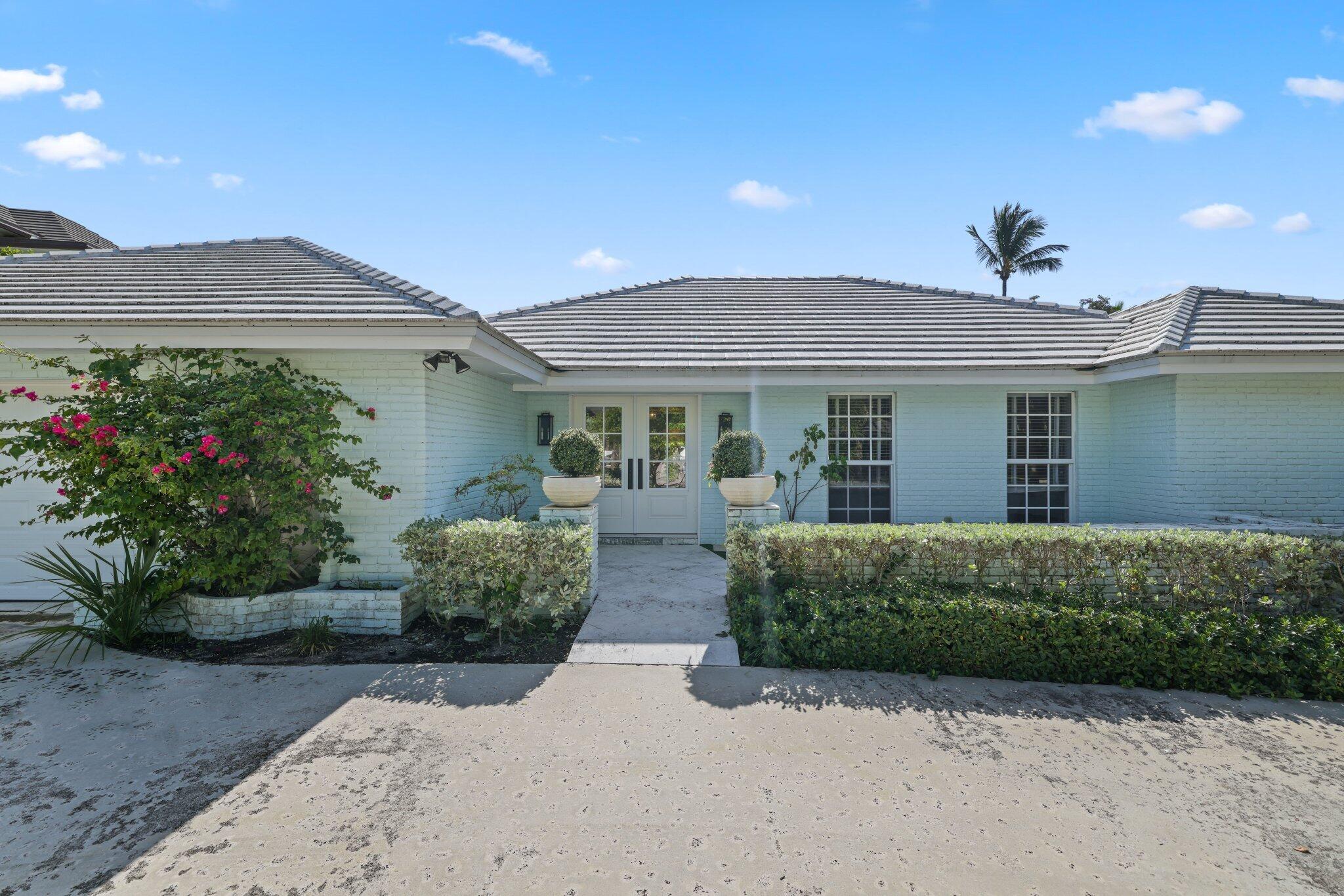 2002 Notre Dame Drive