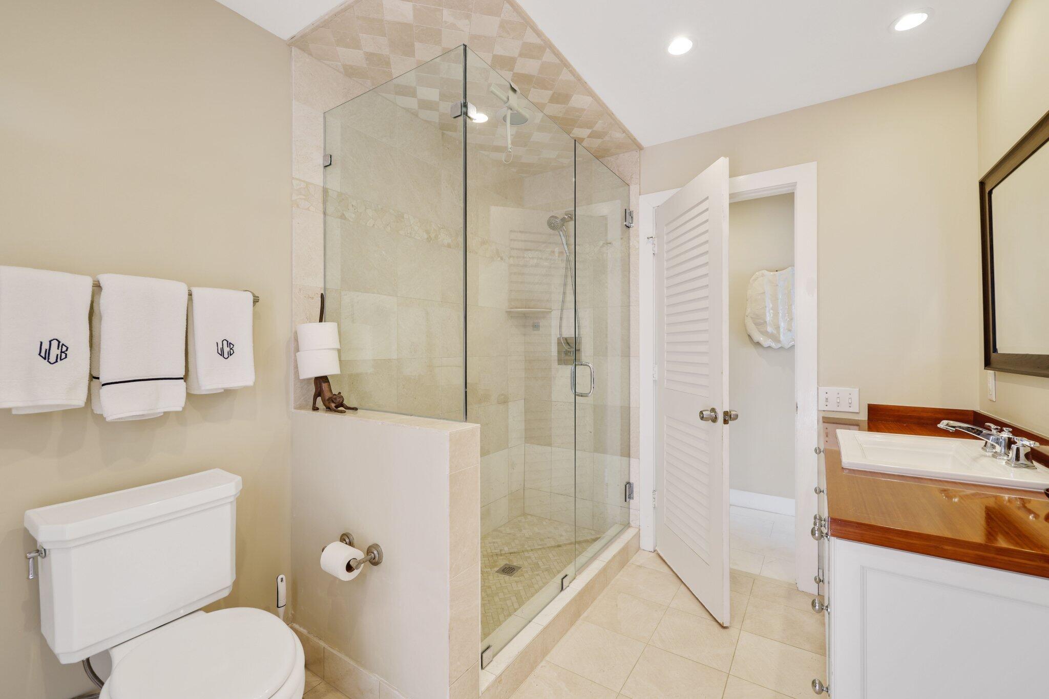 2002 Notre Dame Drive