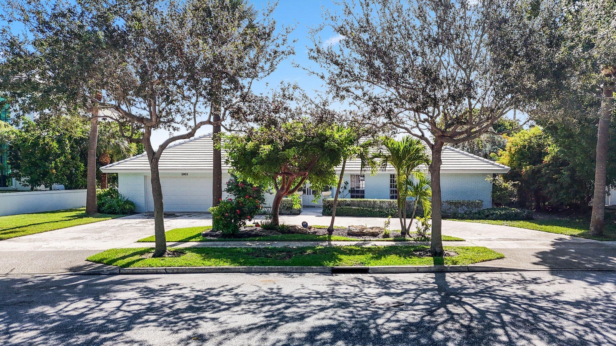 2002 Notre Dame Drive