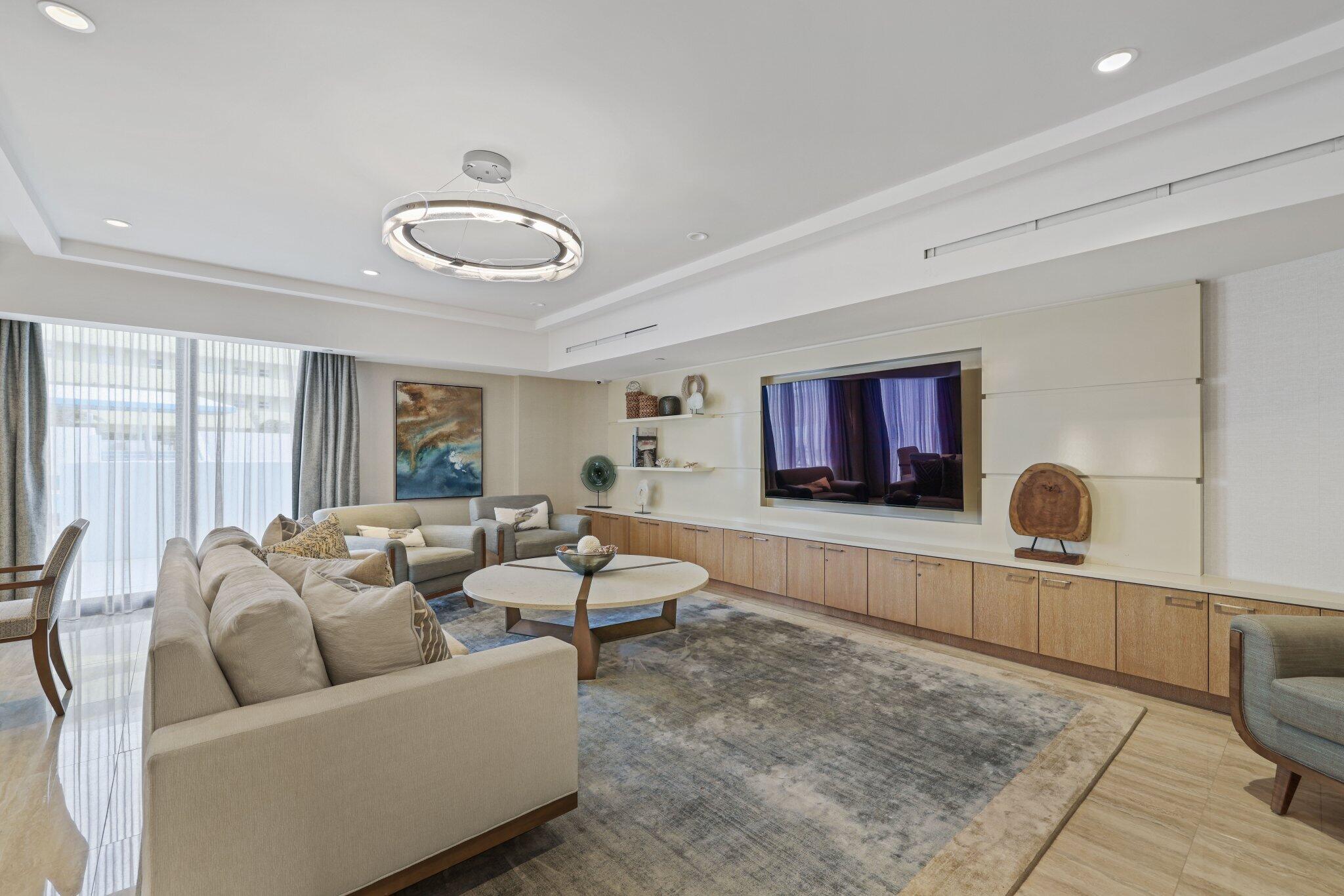 250 S Ocean Boulevard 9a