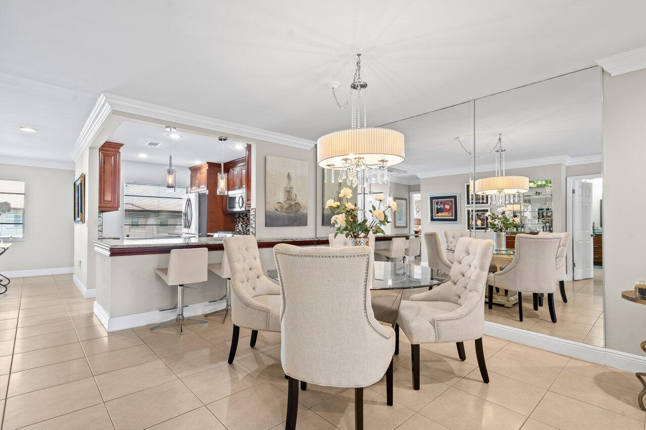 9261 Vista Del Lago H