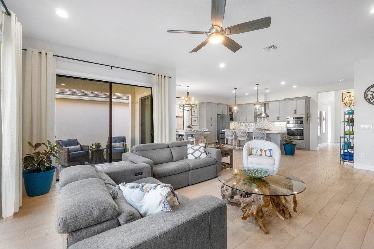 7475 Estero Drive
