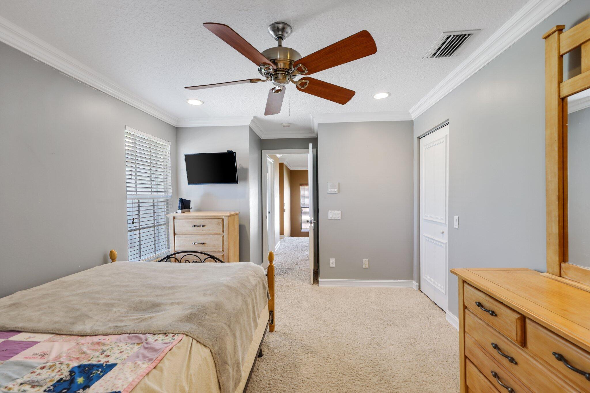 8537 Shallowbrook Cove