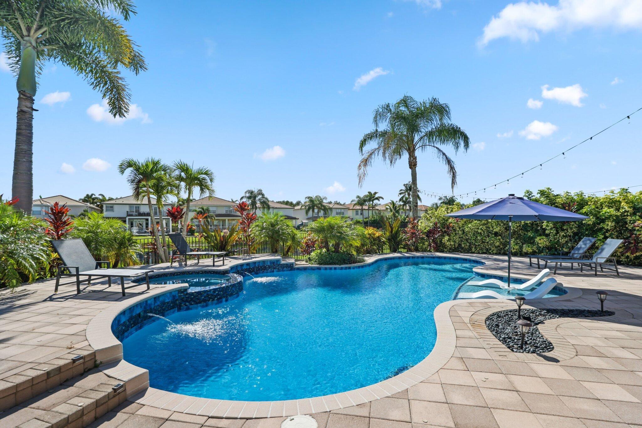 8537 Shallowbrook Cove